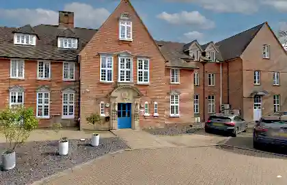 Exterior view of Collingwood Grange care home in Camberley