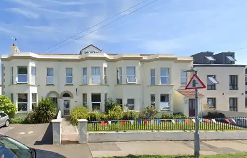 Exterior view of Ashbury care home in Bognor Regis